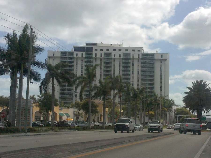 Paulo G. Lazaro, LCSW, CBT, EMDR — Hypnotherapy & NLP in Biscayne Boulevard Suite 208, Miami