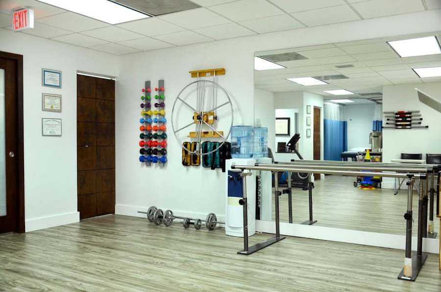 Physical Therapy Services — Physical & Rehabilitation Therapy in W Flagler St #203, Miami