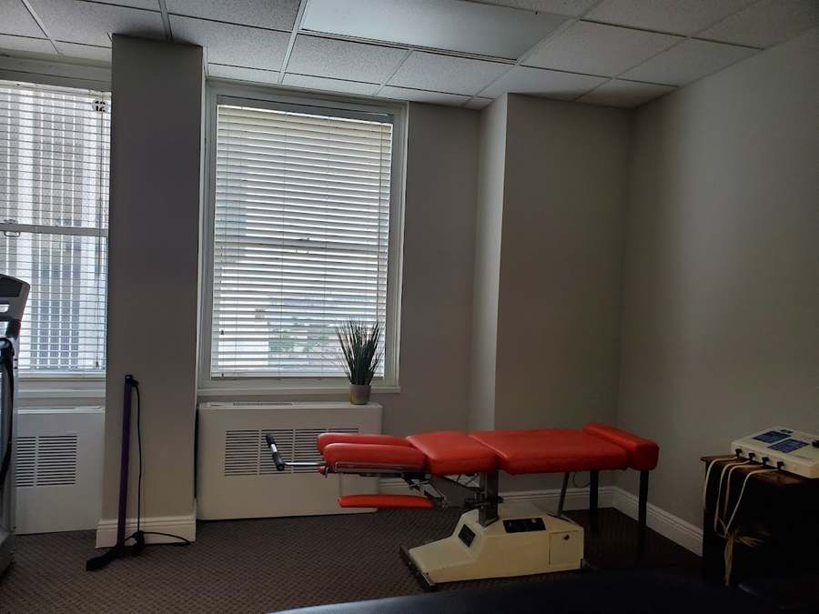 Westside Chiropractic Center — Chiropractic in SE 2nd Ave #810, Miami