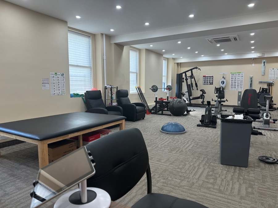 Body Alignment Physical Therapy | Fisioterapia, Terapia física, Terapia de rehabilitación in Bronx — photo 1