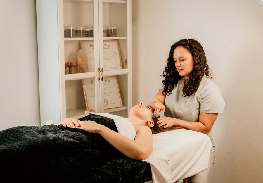 Dr. Kim Weinreich, Licensed Acupuncturist — photo 1