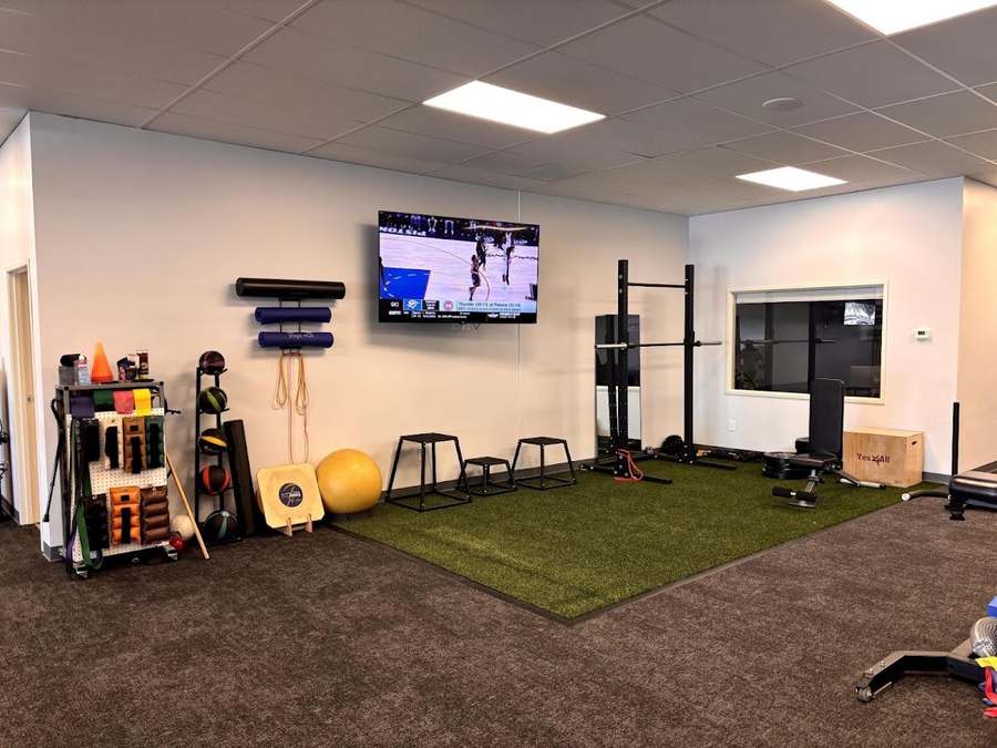 Spine & Sport Physical Therapy - Imperial Beach, Saturn Blvd. — photo 1