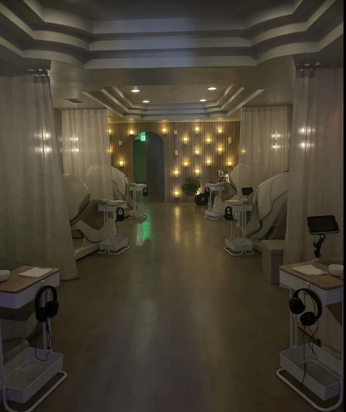 Unwind Massage Lounge — photo 1