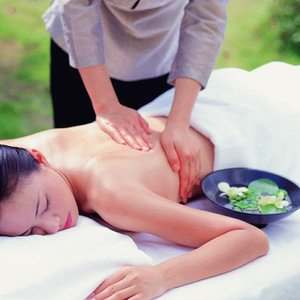 Chinese Medicine Lady — photo 1