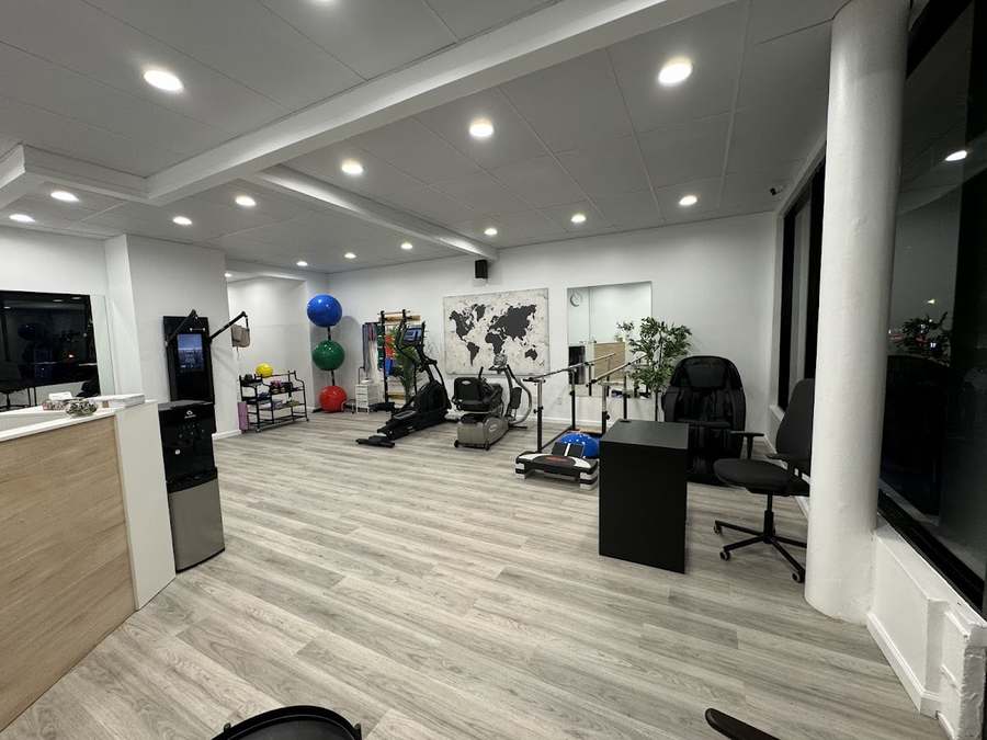 Signature Physical Therapy — photo 1